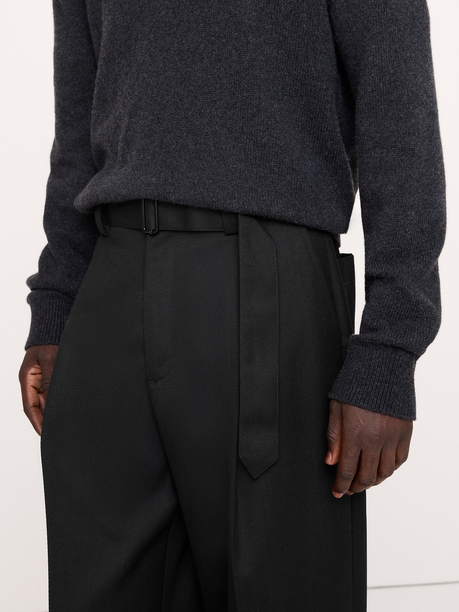 Loose Twill Belted Dress Pant