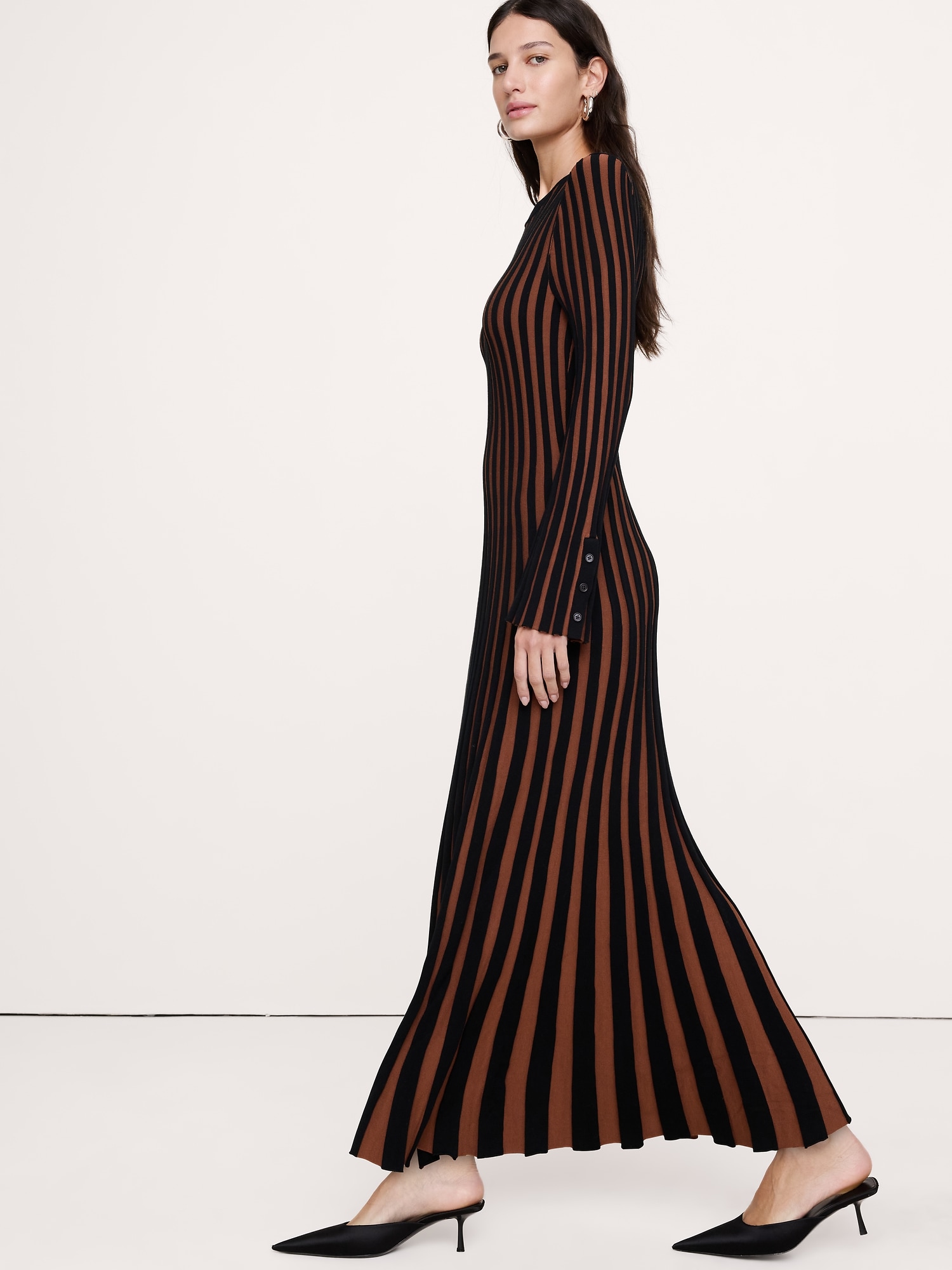 Sculpted Ribbed Maxi Dress