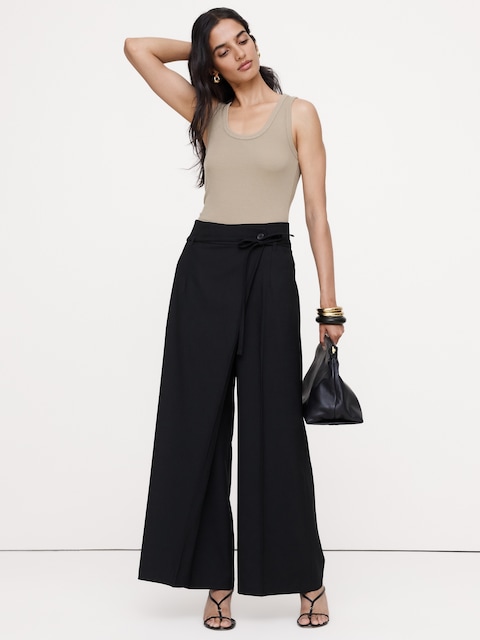 PANTALON À JAMBE LARGE ET À TAILLE HAUTE ACCORDÉON EN LIN