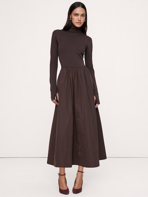 ROBE LONGUE À COL ROULÉ EN JERSEY ET TAFFETAS