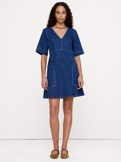 ROBE COURTE AVEC POCHES