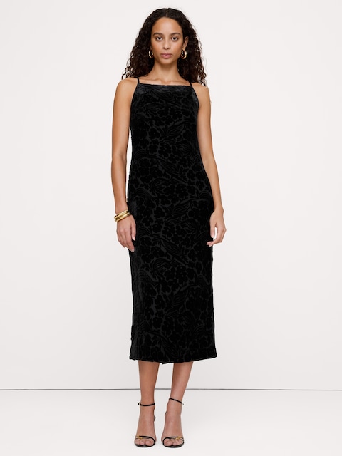 ROBE MI-LONGUE À ENCOLURE CARRÉE EN VELOURS À EFFET USÉ